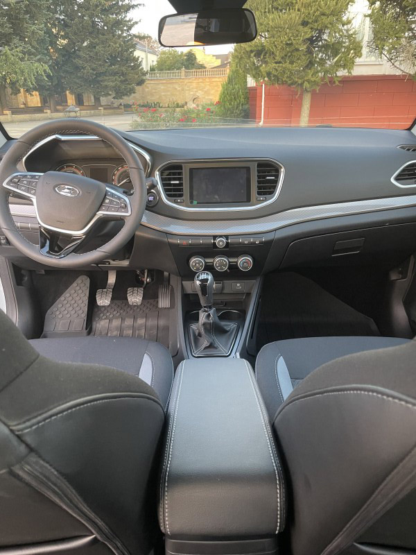 Lada Vesta
